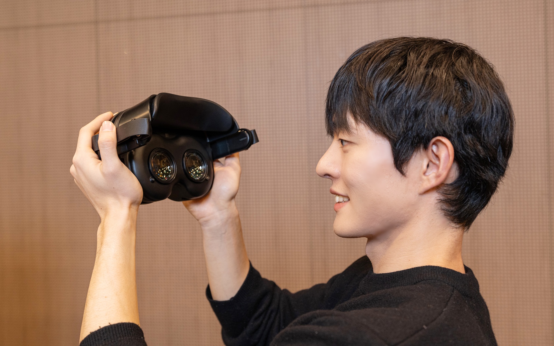 Fejszett Samsung Display RGB OLEDoS kijelzőkkel