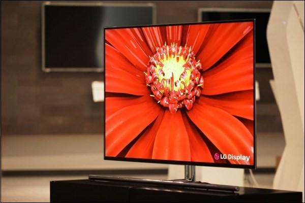 LG_140cm_WOLED_HDTV_panel.jpg