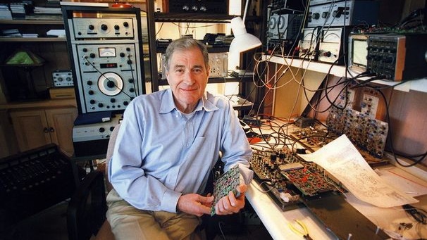 Dolby_Ray.jpg Dolby_Ray.jpg