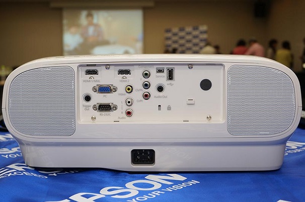 EPSON_EH-TW6600W-csatlakozok.jpg EPSON_EH-TW6600W-csatlakozok.jpg