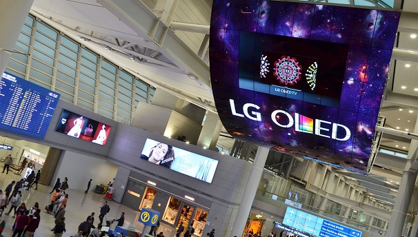 LG_OLED_repteren_1.jpg LG_OLED_repteren_1.jpg