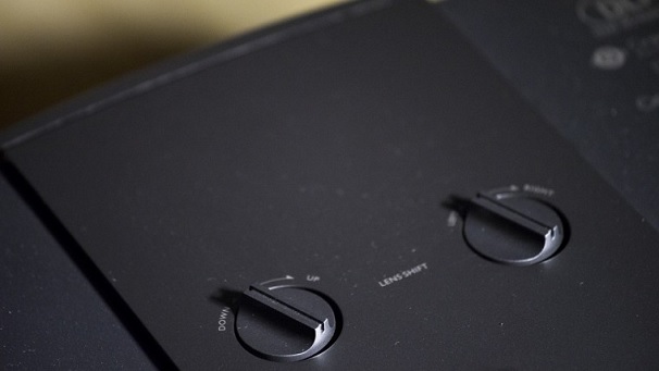 BenQ W11000_6.jpg BenQ W11000_6.jpg