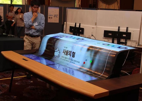 LG_feltekerheto_OLED.jpg LG_feltekerheto_OLED.jpg